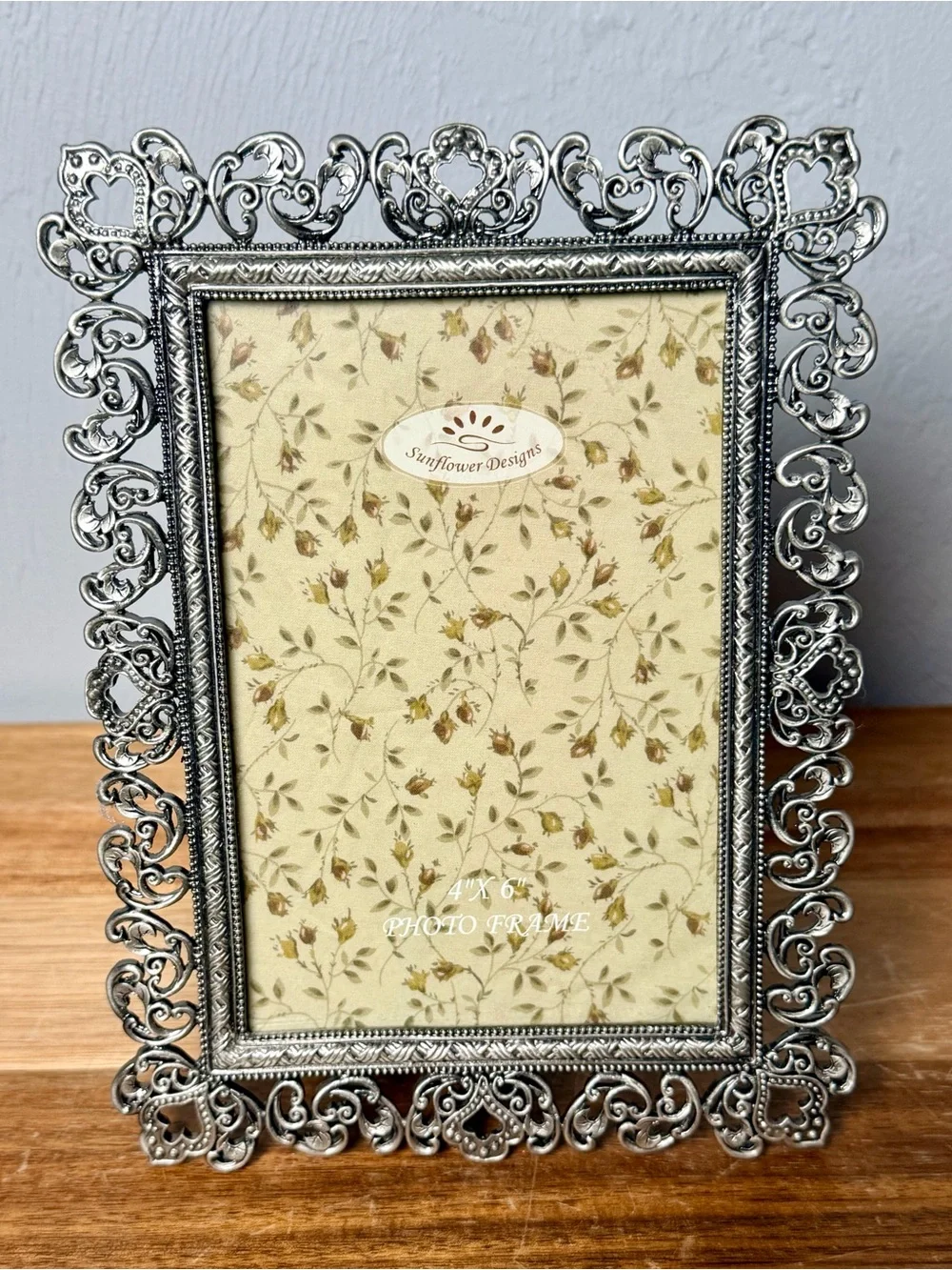 Vintage Ornate Silver Decorative Photo Frame - Silver